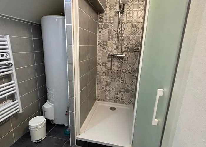 Spacieux Et élégant Appartement *